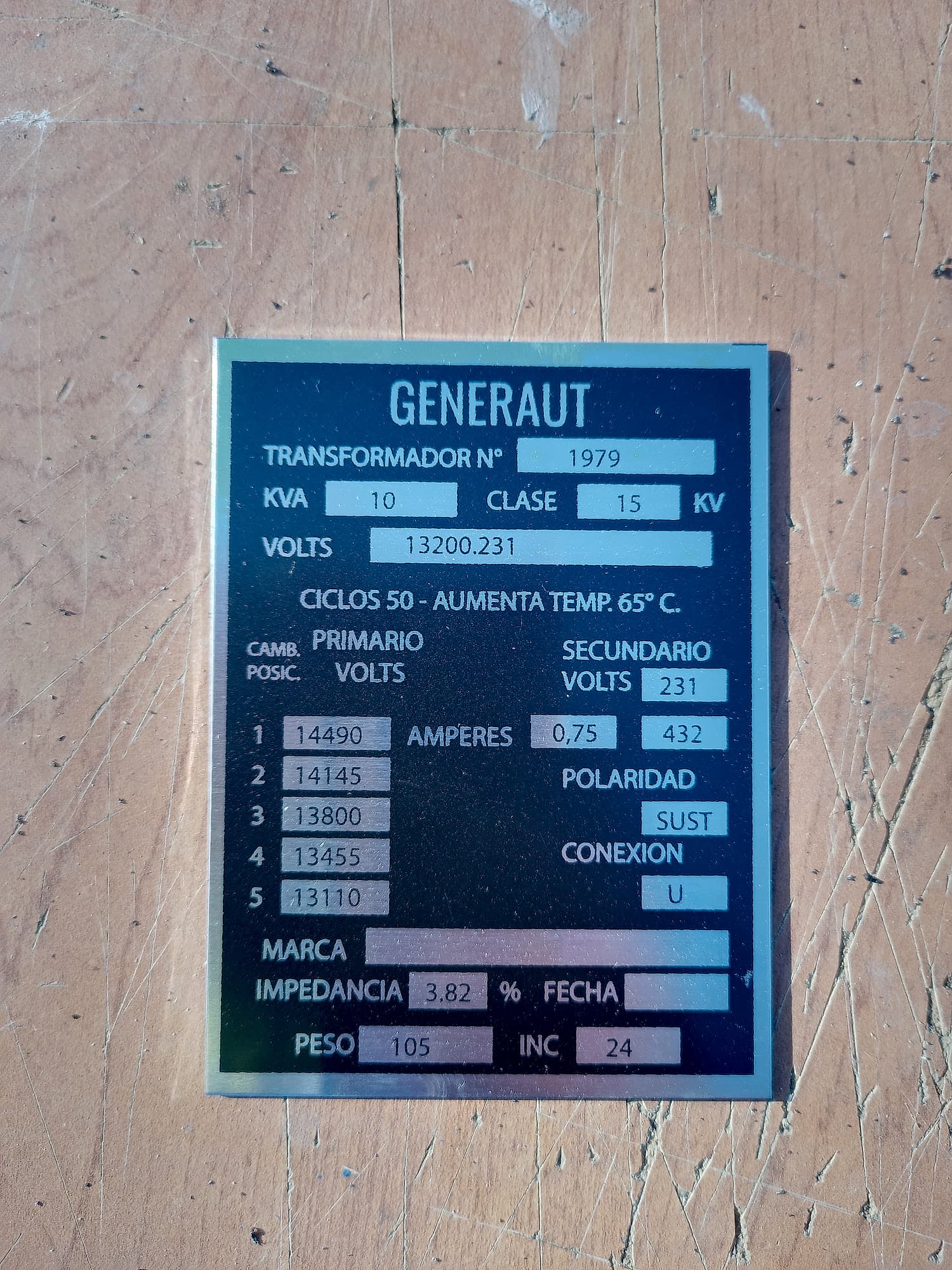 Placa de datos de transformador en aluminio